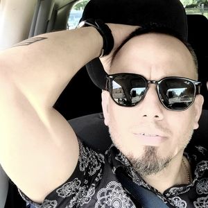 Meet your Posher, Isaac